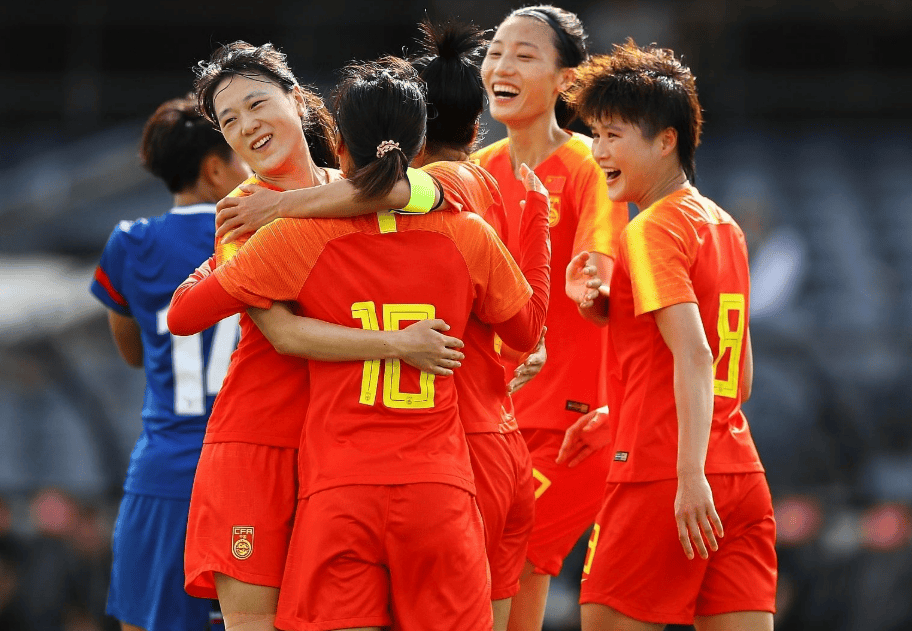 爱游戏视频-火爆赛场：女足比赛燃烧激情的简单介绍