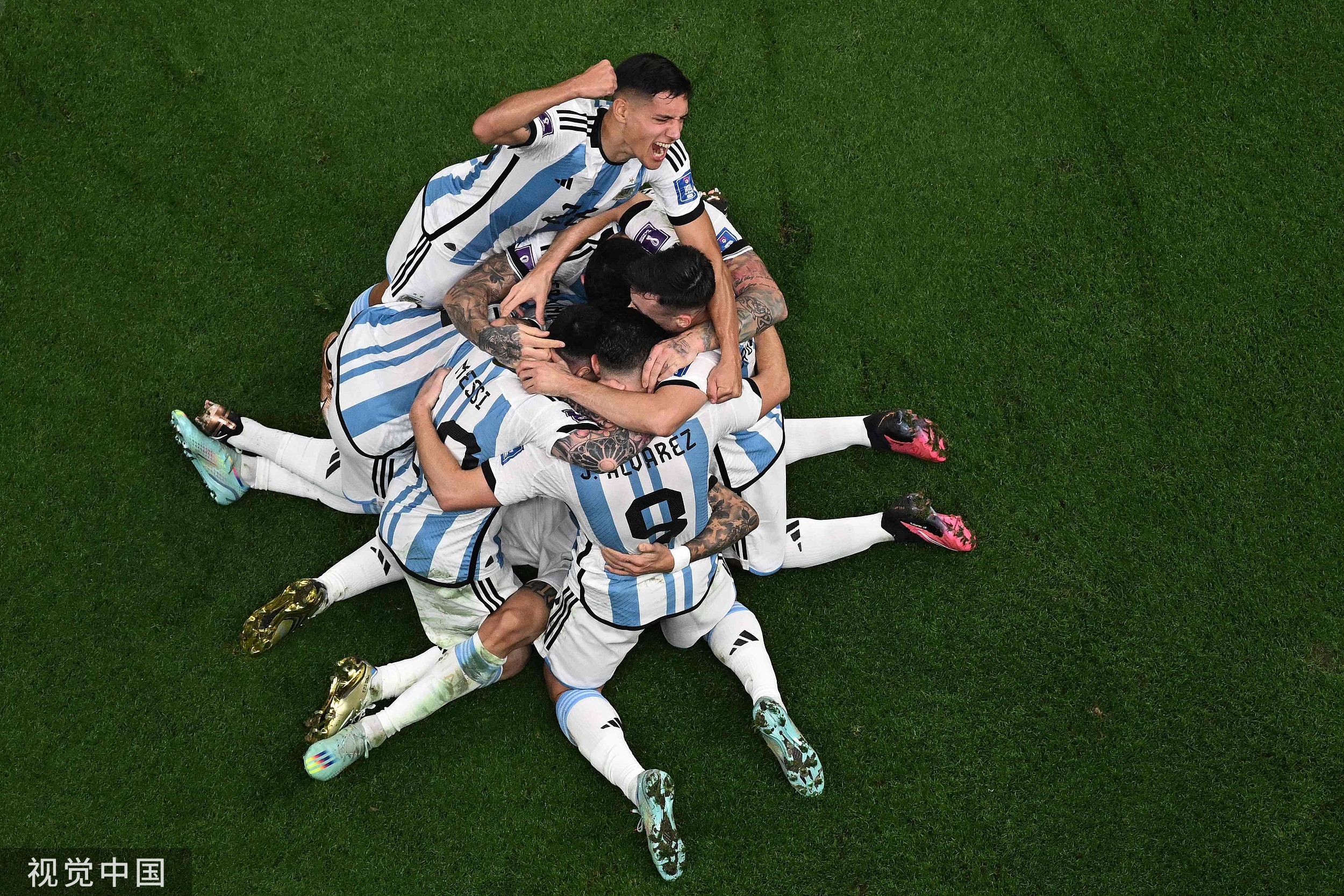 关于布拉尔多捷克发怒上演帽子戏法,助球队取胜的信息 关于布拉尔多捷克发怒上演帽子戏法,助球队取胜的信息