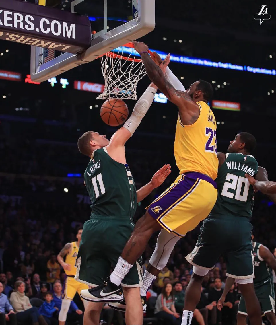 爱游戏app下载地址-中锋伤停！球队篮板受损，面临内线困境