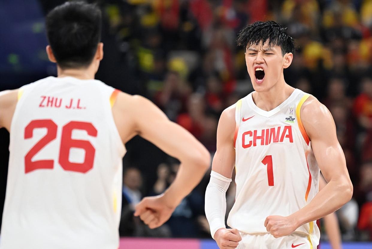 中锋伤停!球队篮板受损,面临内线困境 中锋伤停!球队篮板受损,面临内线困境