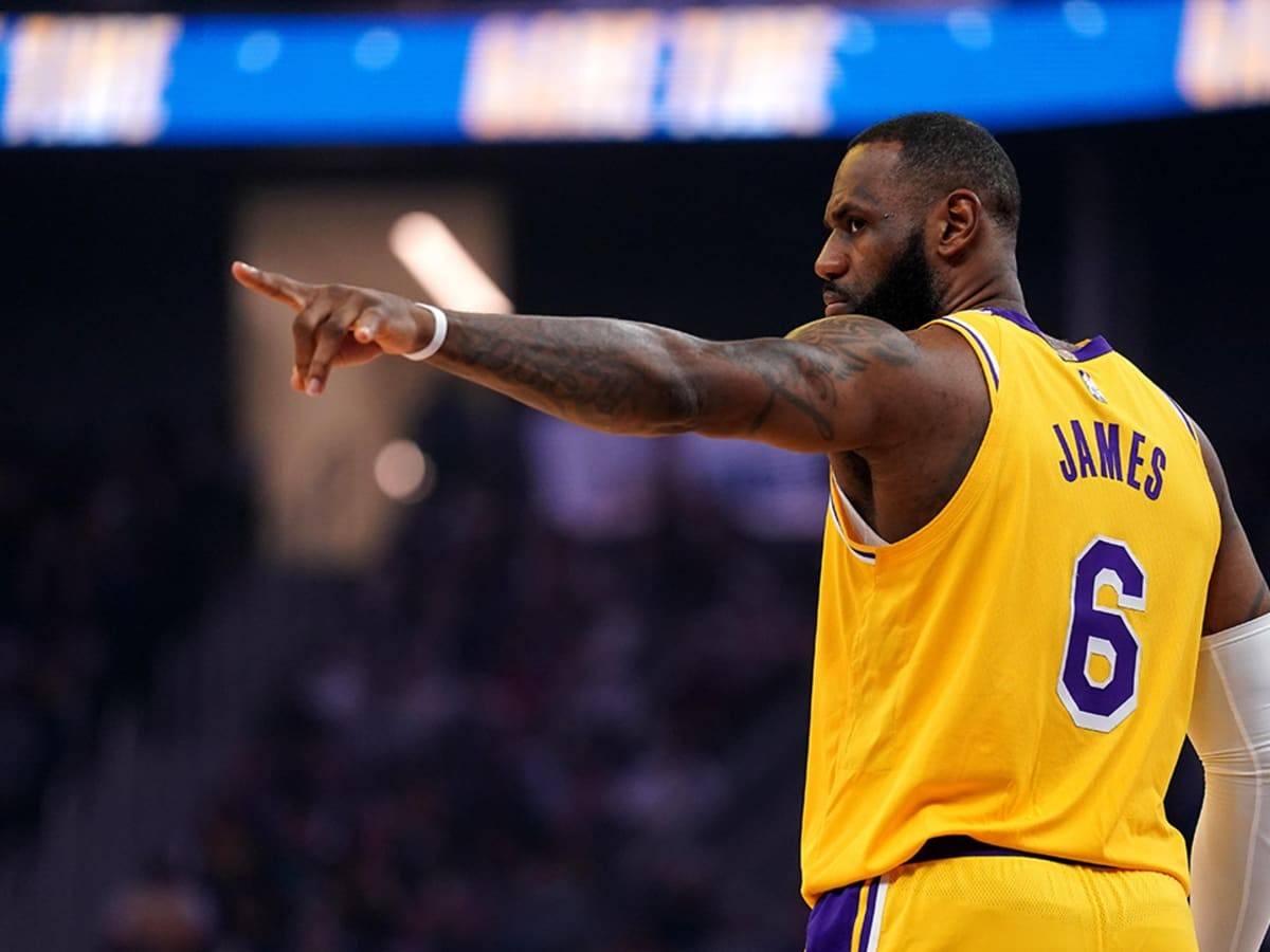 湖人艰难取胜，詹姆斯致命封盖完成绝杀伟业的简单介绍