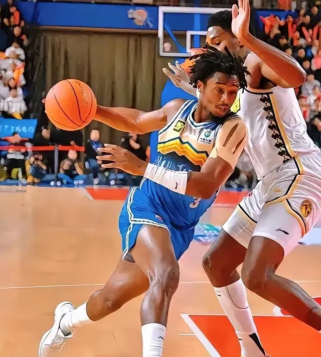 辽宁队备战新疆，主场作战冲刺冲击赛季好局的简单介绍