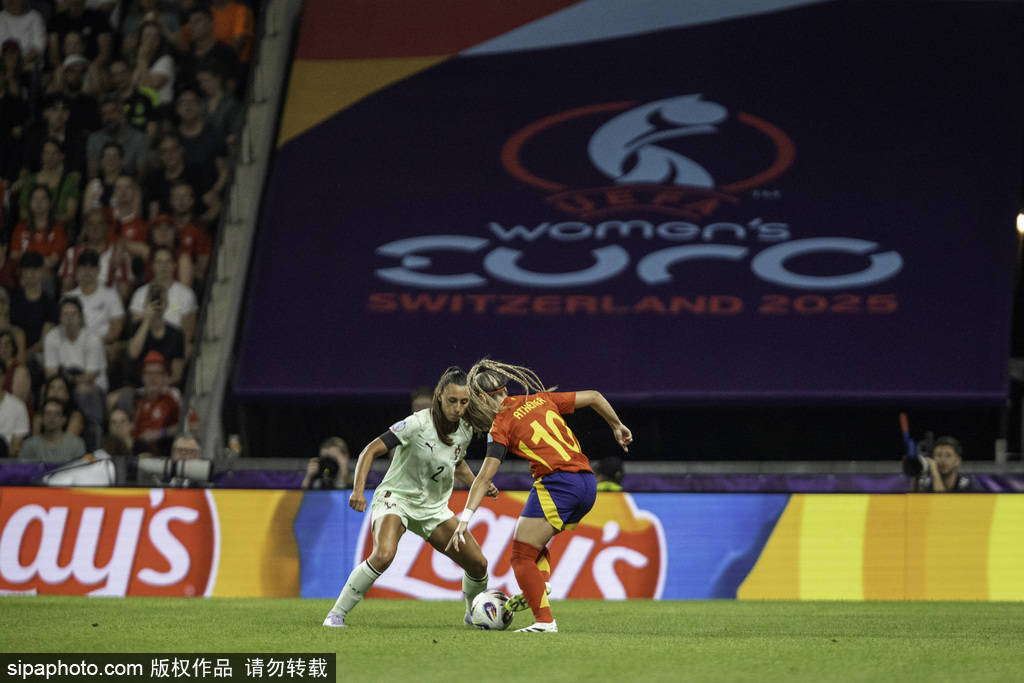 西班牙队员状态火热，成功晋级欧锦赛的简单介绍