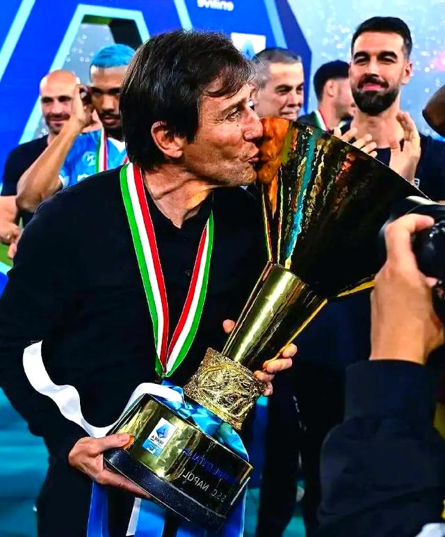 爱游戏娱乐-包含夺冠热门球队在激烈的战斗中获得胜利的词条