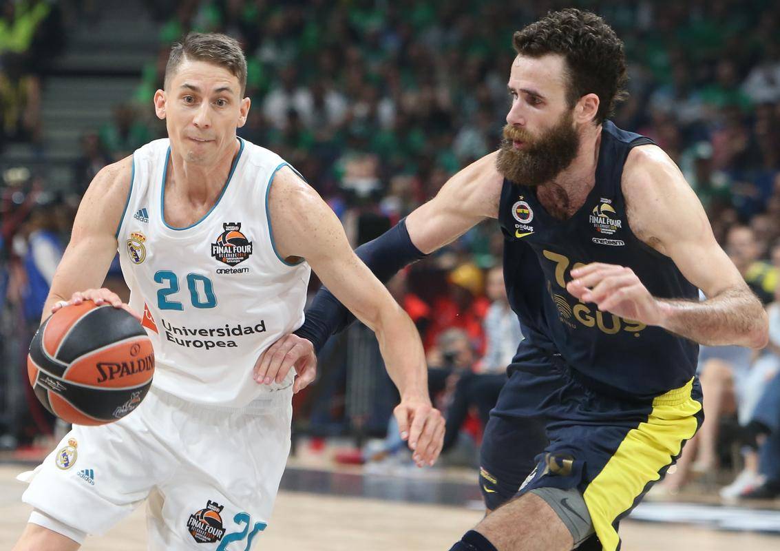 爱游戏直播-关于格拉纳达客场险胜对手，收获关键三分的信息