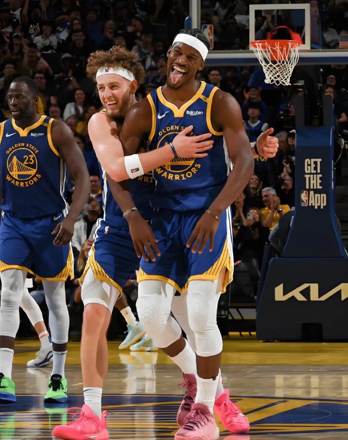 爱游戏教练-猛龙主场逆风击败开拓者，取