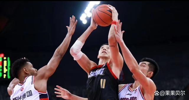 湖南队员表现抢眼,帮助球队实现反弹取胜 湖南队员表现抢眼,帮助球队实现反弹取胜